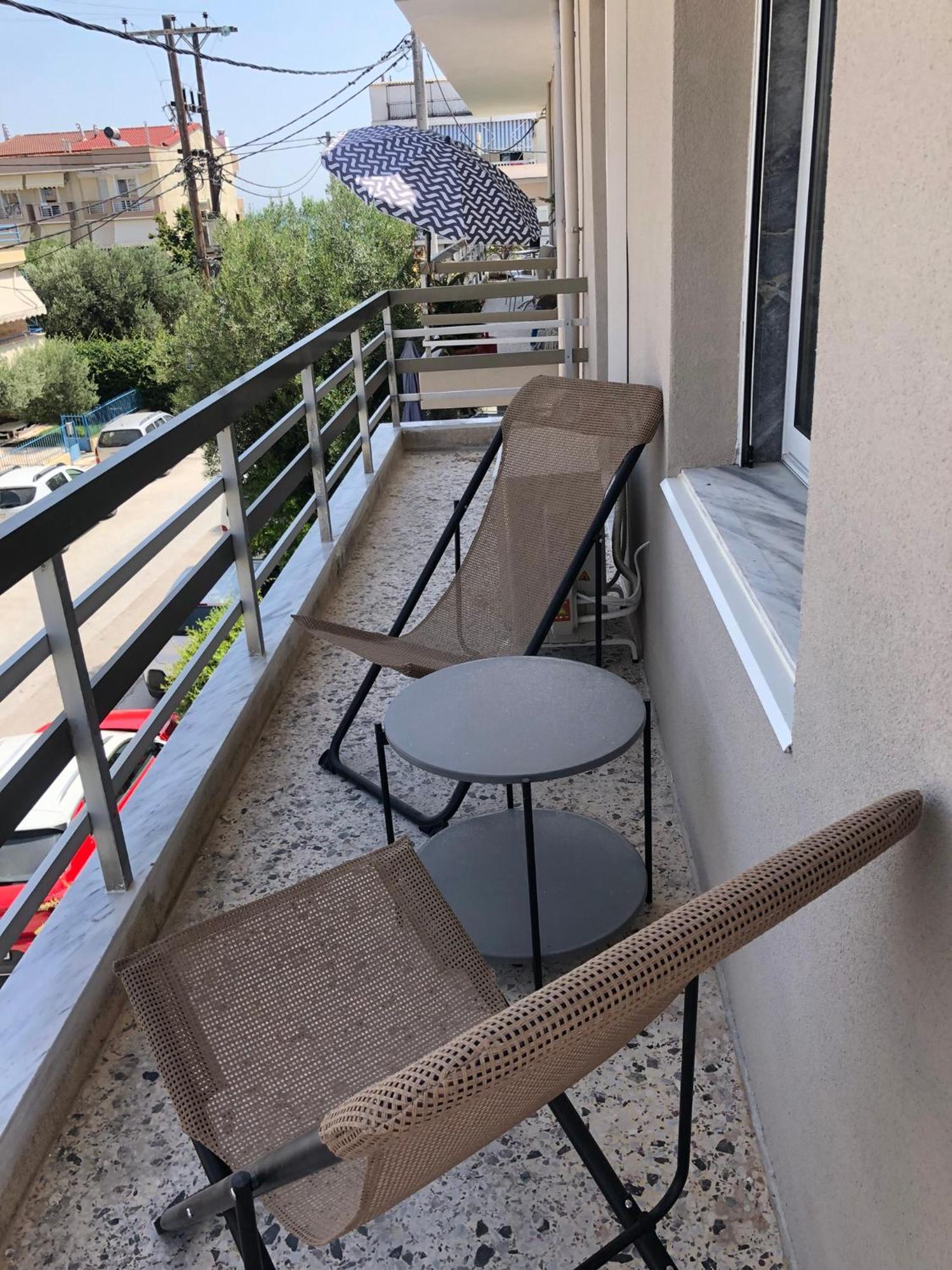 Mz Apartment Néa Péramos Bagian luar foto